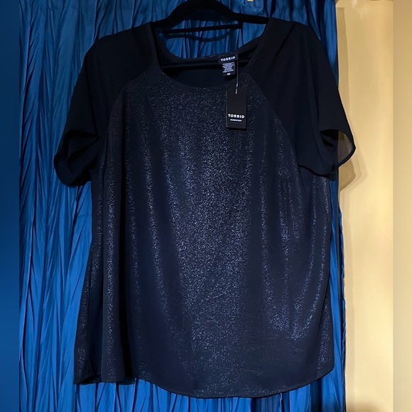 TORRID Metallic Foil Georgette Raglan Top - Picture 4 of 5